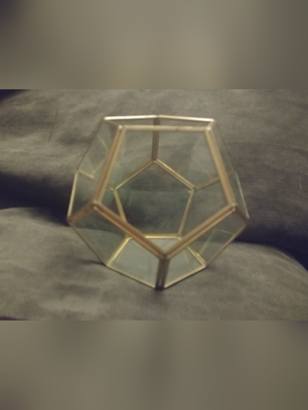 Geometric Glass Box- Gold Frame - Picture 6 of 6